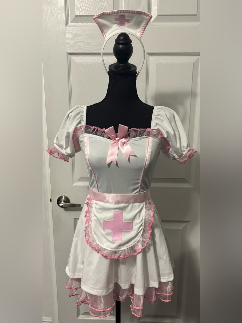 NWT Dolls Kill / Trickz Nโ Treatz Heart Healer Nurse Costume